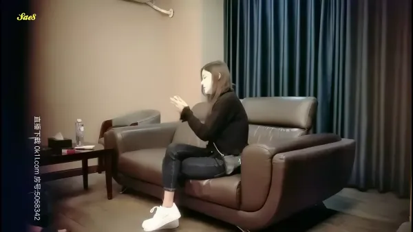 七天极品探花甜美D奶美乳牛仔裤妹子第一部